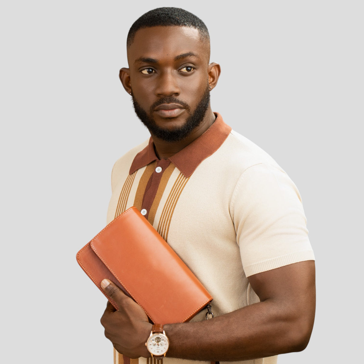 The zachi clutch bag