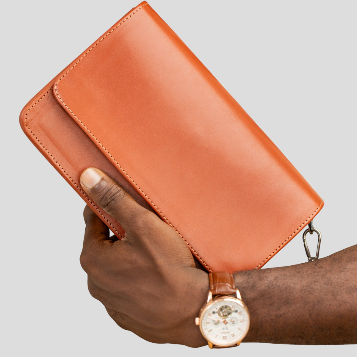 The zachi clutch bag