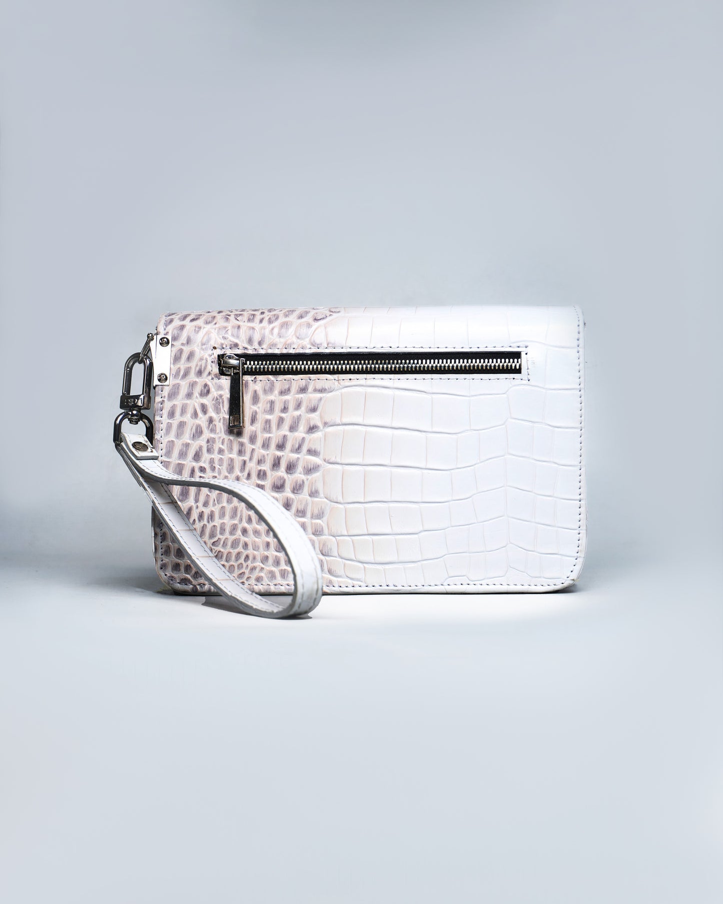 The zachi clutch bag